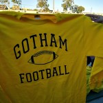 batman-vs-superman-football-tshirt
