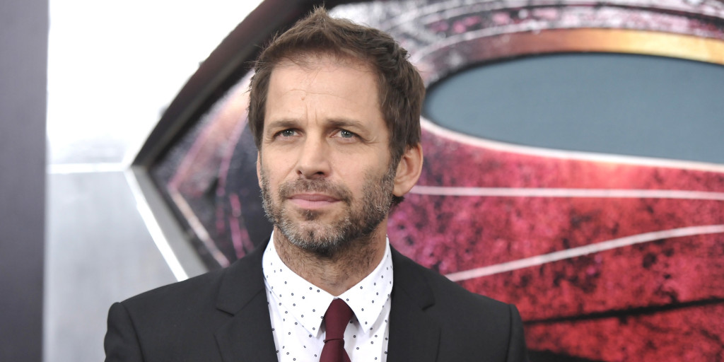 Zack Snyder Calls Radio Show and Talks Batman v Superman, Justice League, and Jason Momoa!