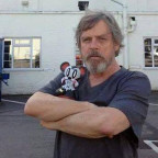 Mark Hamill Almost Died on Star Wars The Force Awakens Set…NOPE