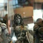 New Batman v Superman Statues at New York Comic Con are Pretty