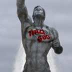 New Batman v Superman Concept Art Reveals Alternate Superman Statue